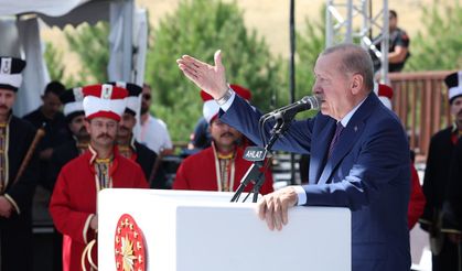 Cumhurbaşkanı Erdoğan, Malazgirt Zaferi'nin yıldönümünde önemli mesajlar verdi