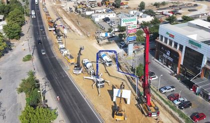 Uşak ve İzmir yolu üzerindeki Turgutlu'ya 1,2 kilometrelik alt geçit yapılıyor