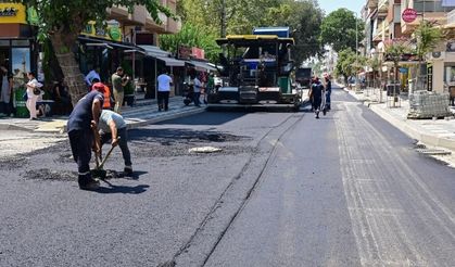 Salihli'nin Şüheda Caddesi'ndeki asfalt çalışmaları sürüyor