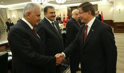 Ahmet Davutoğlu, Binali Yıldırım'a 20 bin TL tazminat ödedi