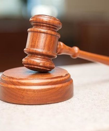 Manisa'da hastanın kalın bağırsağındaki yabancı cisim nedeniyle 2 doktora hapis istemi