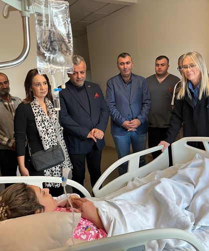 İzmir'de eski eşinin silahla yaraladığı Özge Polat hayati tehlikeyi atlattı