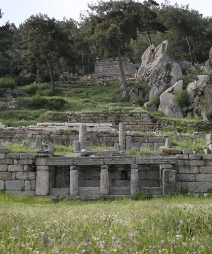 Labraunda Antik Kenti'nin gizlenen duvarları ortaya çıkmaya başladı