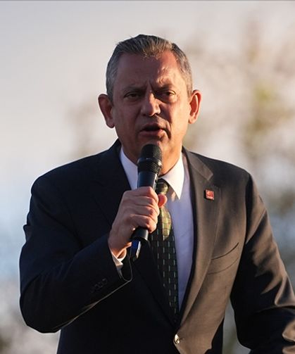 Özgür Özel'in küfürlü mesajları medyayı 2'ye böldü! Savunanlar ve doğru bulmayanlar var!