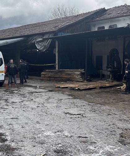 Simav'da tomruk biçme makinesinin üstüne düşen Ali Ertem öldü