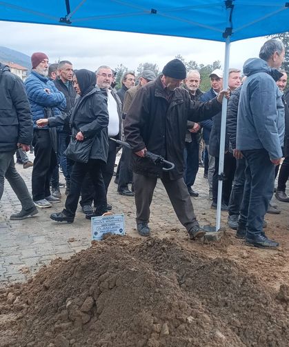 Uşak'ın komşusu Simavlı işadamı Nurullah Koyuncuoğlu, son yolculuğuna uğurlandı