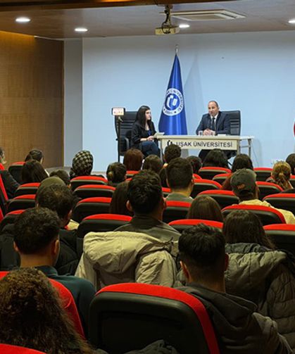 Uşak Üniversitesi'nde ‘‘Medya; Sahadan Merkeze Habercilik Yolculuğu’’ Söyleşisi