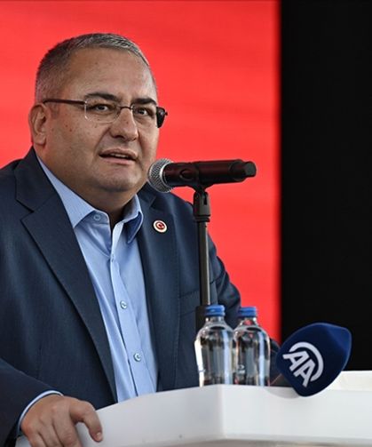 Özgür Özel'in kendisine küfür ettiğini belirten Belediye Başkanı Mesut Özarslan, CHP'den istifa etti