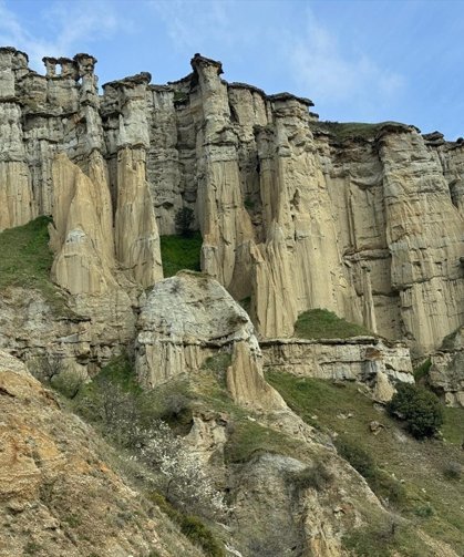 Uşak'tan hafta sonu yoğun olarak ziyaret edilen Kula ve Salihli'deki tarihi ve doğal güzellikler