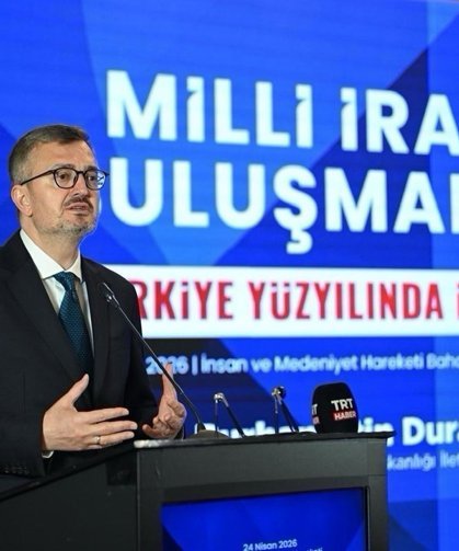 İletişim Başkanı Burhanettin Duran, medyanın darbe dönemlerindeki pespaye hallerini hatırlattı