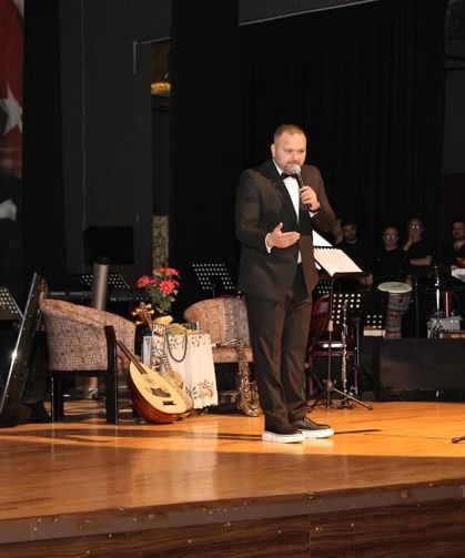 Uşak'ın komşusu Kütahya'da Yeşilçam konseri verildi