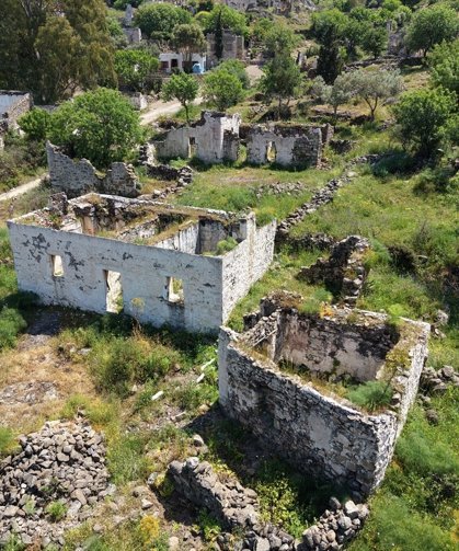 600 yıllık geçmişi olan Sandıma köyünün sokaklarını gezdiler