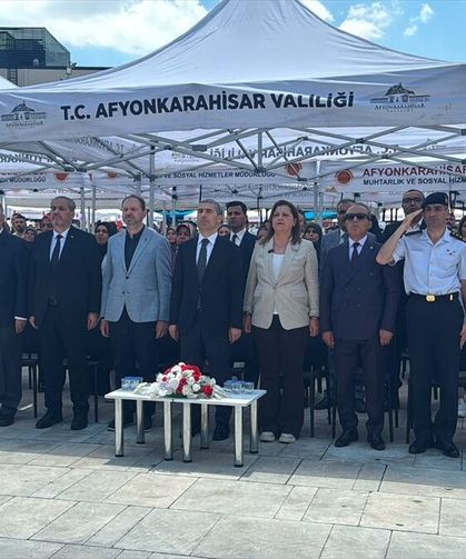 Uşak'ın komşusu Afyon'daki 144 okuldan 20 bin 500 öğrenciye ulaştılar