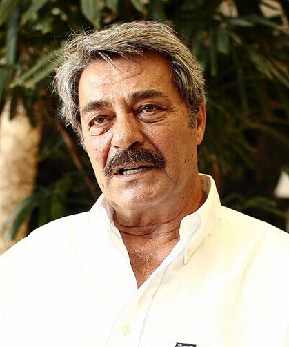 Selvi Boylum Al Yazmalım'ın İlyas'ı Kadir İnanır hayata gözlerini yumdu