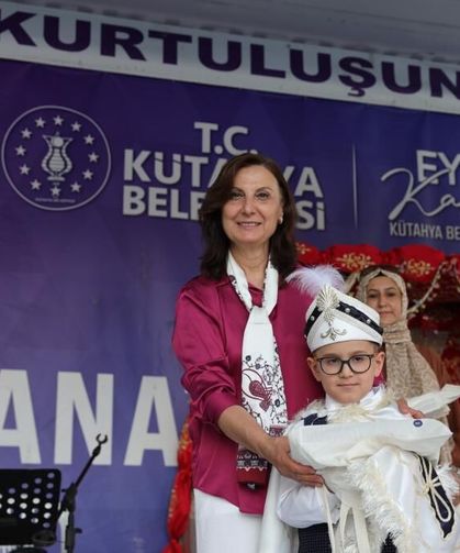 Kütahya Belediyesi, 48 çocuğa geleneksel yöntemlere göre sünnet düğünü yaptı