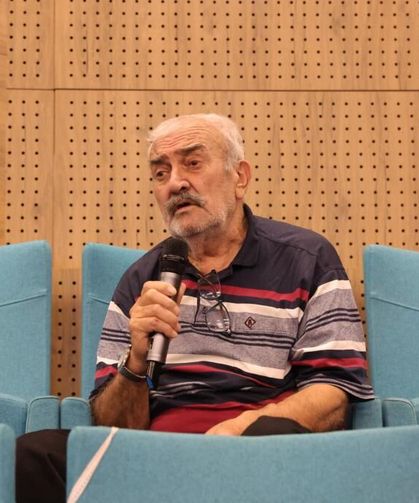 Kütahya Belediye Başkanı Kahveci, halk gününde vatandaşla buluştu