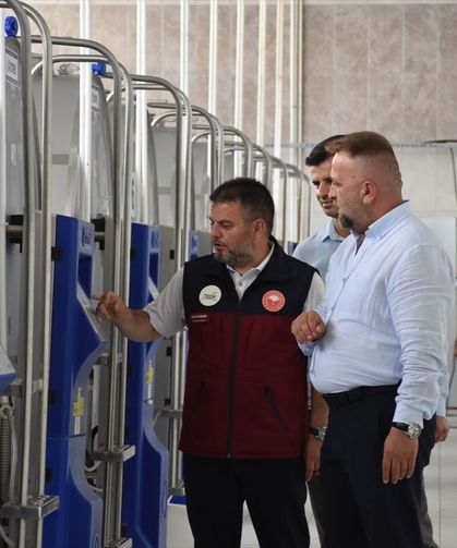 Afyon Dazkırı'daki üretici TKDK desteğiyle 300 kilo olan süt üretimini 1,5 tona çıkardı