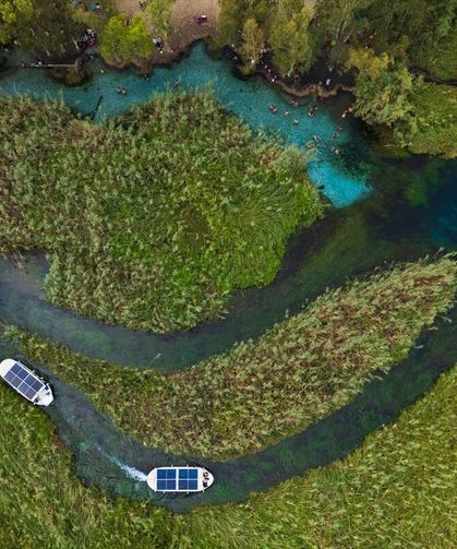 Ula Akkaya'daki Azmak Nehri'nin çevresindeki güzellik! Tekne turlarına yoğun ilgi!