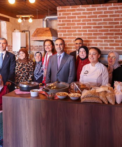 Afyonkarahisar'ın lezzetleri Gastronomi Sokağı'nda toplandı