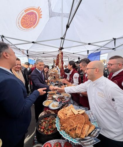 Kütahya'nın Paşa Helvası ve Gediz Güveci yoğun ilgi gördü