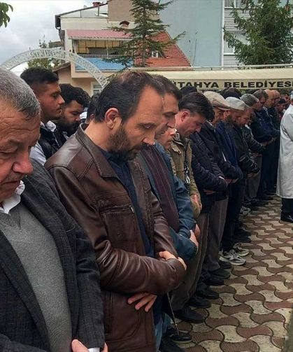 Kütahya'daki tüm çabalara rağmen kurtarılamayan Mevlüt Eren Arslan, son yolculuğuna uğurlandı