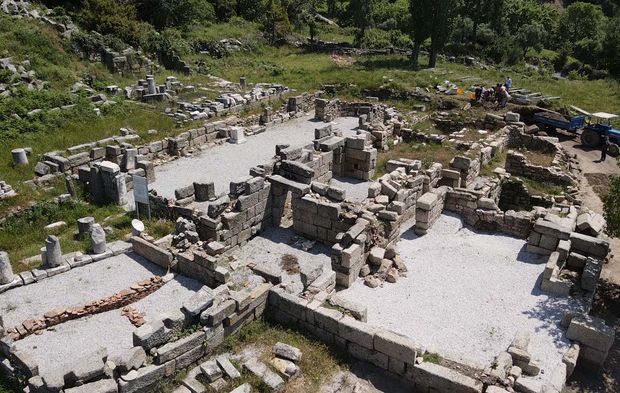 Labraunda Antik Kenti'nin gizlenen duvarları ortaya çıkmaya başladı