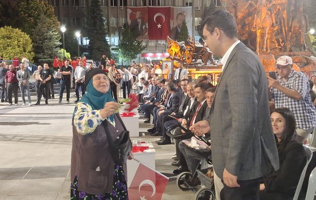 15 Temmuz Demokrasi ve Millî Birlik Günü etkinlikleri, Uşak kent meydanında düzenlenen organizasyon ile yapıldı