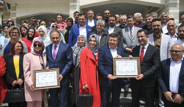Uşak'ta gurbetçi oylarıyla seçilen Fahrettin Tuğrul: Gurbetçiler bu vatanın has evlatlarıdır