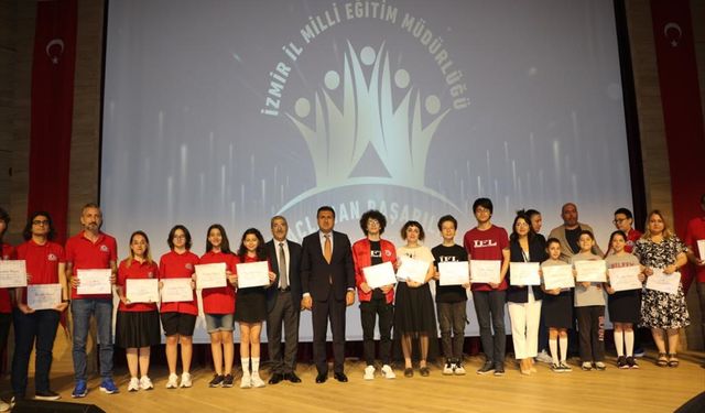 Bilim yarışmalarında derece alan öğrencilere ödülleri verildi