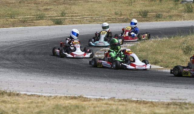 BOM Karting Takımı, Eylül 2026'da Uşak'taki pistte yarışacak