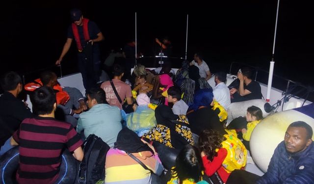 22 düzensiz göçmen kurtarıldı