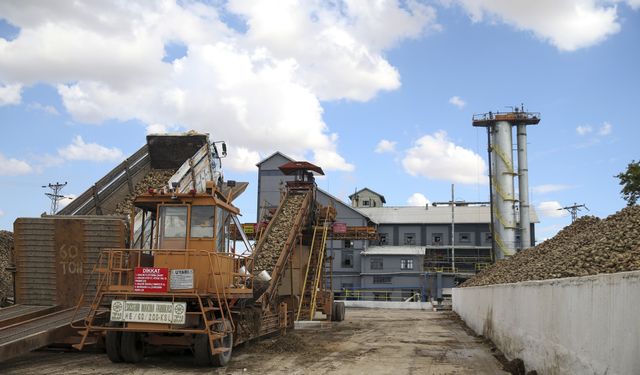 Nuri Şeker Uşak Şeker Fabrikası'ndaki sıkıntı bir kaç haftaya çözülecek! Fabrika üretim yapacak!