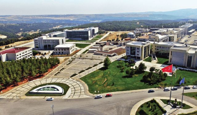 Uşak Üniversitesi ve Bursa Uludağ Üniversitesi ile teknoloji eğitimi için işbirliği yaptı