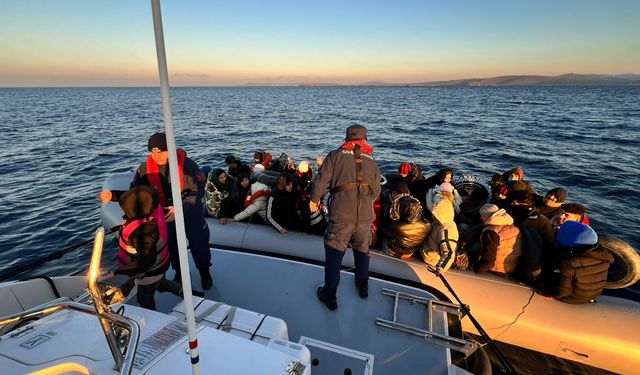 İzmir^de 46 düzensiz göçmen yakalandı