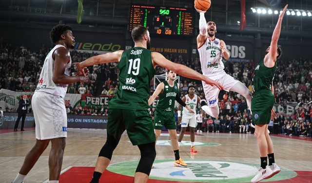 Pınar Karşıyaka, Basketbol Şampiyonlar Ligi'nde yoluna devam ediyor