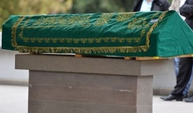 Denizli'de motosiklet devrildi, sürücü öldü