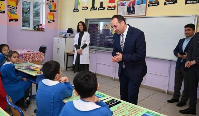 Uşak İl Milli Eğitim Müdürü Yücel; Müjde İlkokulunu ve Ortaokulunu ziyaret etti