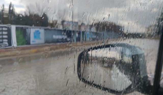 Uşak'ta bugün 30 dakika yağan yağmur, 3 Ağustos 2025 Pazar da bekleniyor