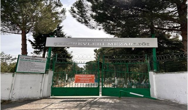Uşak'ta mezarlık ziyareti yapacaklara saat 16'ya kadar ücretsiz servis kaldırılıyor