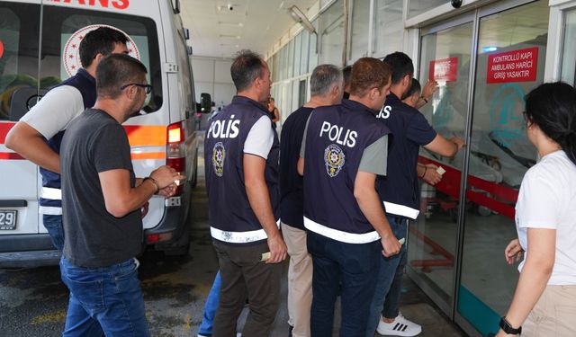 İzmir Aliağa'da gümrüğe yönelik rüşvet soruşturmasında 77 zanlı adliyede
