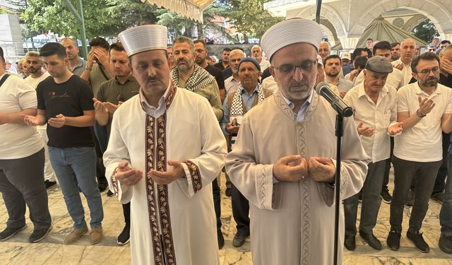 Afyonkarahisar'da, Hamas Siyasi Büro Başkanı Heniyye için gıyabi cenaze namazı kılındı