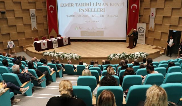 İzmir Tarihi Liman Kenti'nde UNESCO Dünya Mirası Listesi için hazırlıklar ele alındı