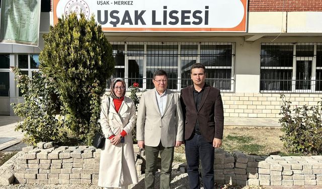 AK Parti Uşak Milletvekili Tuğrul’dan Uşak Lisesi Müdürü Kazım Dönmez’e destek