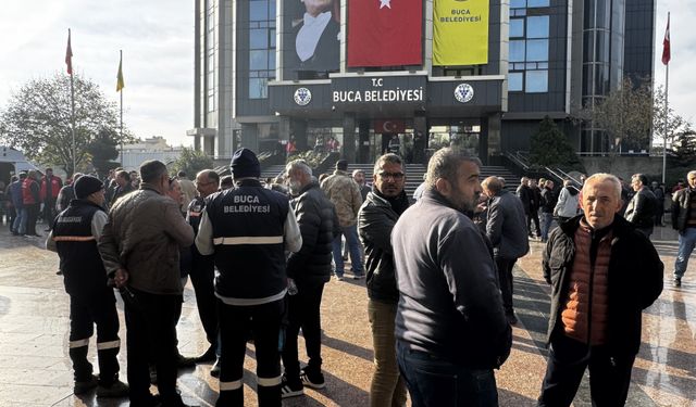 Buca Belediyesi'nde işçiler greve başladı