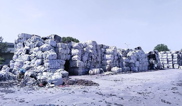 Uşak’taki geri dönüşüm sektörü Mısır gibi rekabet eder hale getirilmeli!