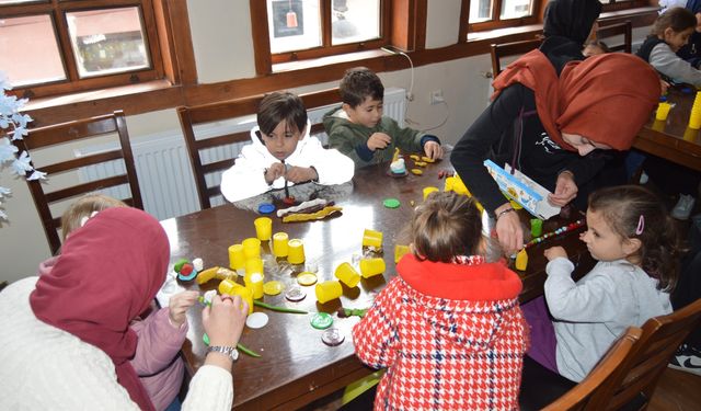 Kütahya'da gönüllü gençler dezavantajlı çocuklarla bir araya geldi