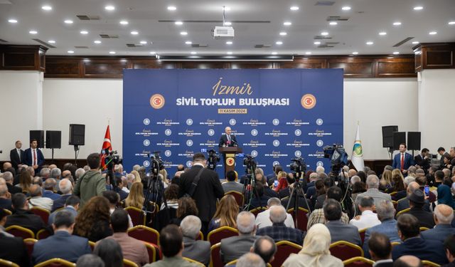 TBMM Başkanı Kurtulmuş, İzmir'de STK temsilcileriyle bir araya geldi