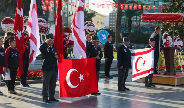 İzmir'de KKTC'nin kuruluşunun 41. yılı nedeniyle tören düzenlendi