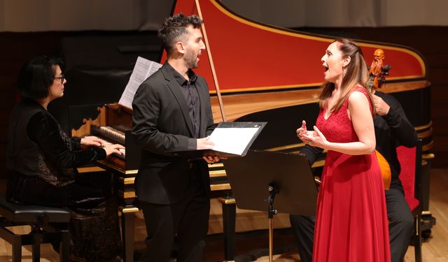 İzmir'de 5. Uluslararası Barok Müzik Festivali başladı