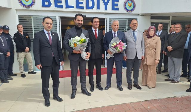 Selendi'ye Manisa Milletvekili Arınç ile Bülent Arınç ziyarette bulundu